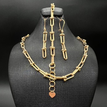 سرویس تیفانی