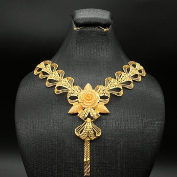 گردنبند پنج شیر